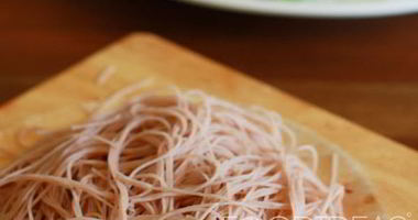 Рецепт Лапши розовой из моркови