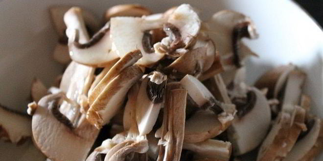 Рецепт лапши с морепродуктами и грибами