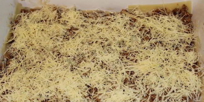Рецепт мясной лазанья с грибным соусом