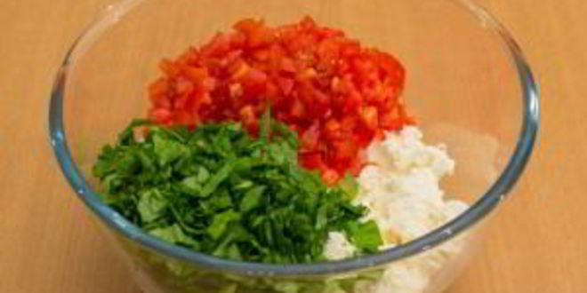 Рецепт каннеллонь, фаршированных рикоттой и шпинатом