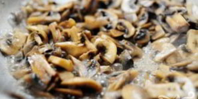 Рецепт кассероли из курицы, спагетти и грибов