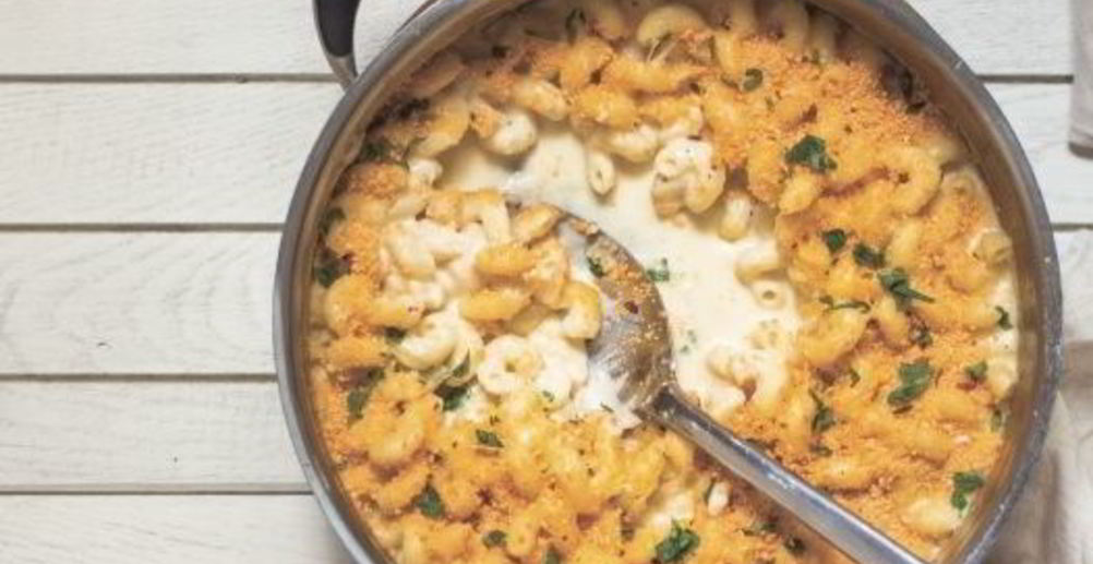 Рецепт макароны с томатным соусом и маслинами