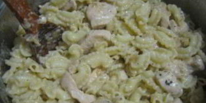 Рецепт пасты с куриной грудкой под сливочным соусом