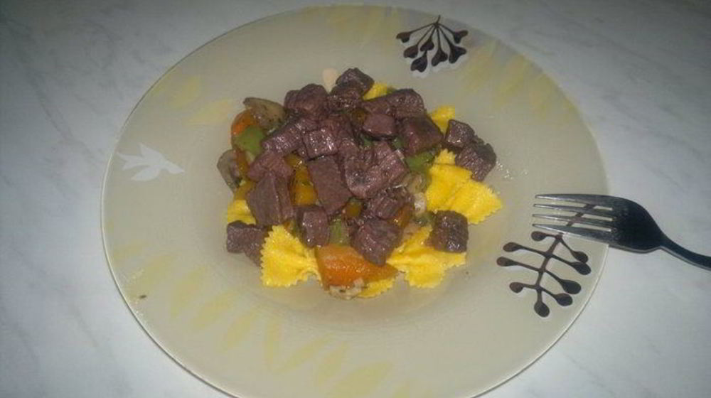 Как приготовить пасту примавера с говядиной в подливе из черной смородины и бальзамичесекого уксуса