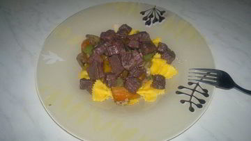 Рецепт Пасты примавера с говядиной в подливе из черной смородины и бальзамичесекого уксуса