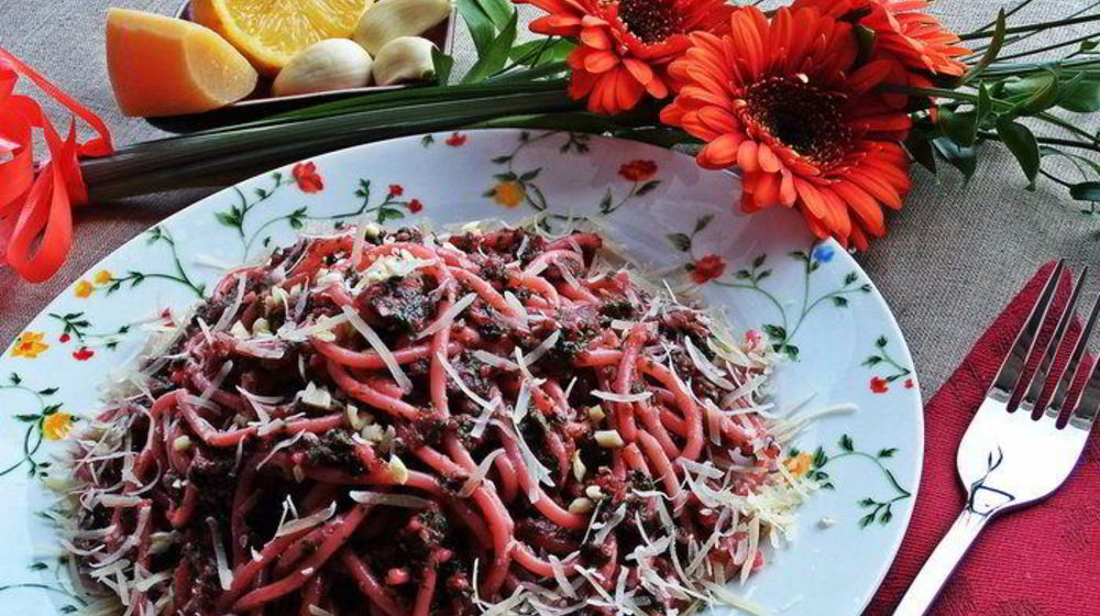 Как приготовить свекольно-шпинатную пикантная паста