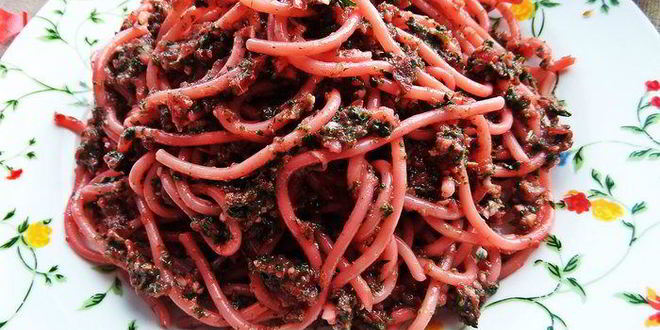 Рецепт свекольно-шпинатной пикантная паста