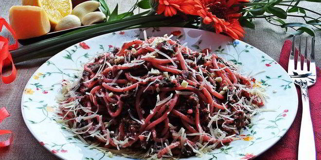 Рецепт свекольно-шпинатной пикантная паста