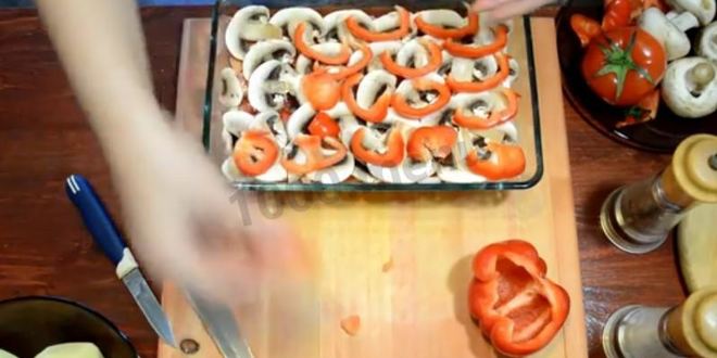 Рецепт картошки по-французски с фаршем помидорами грибами