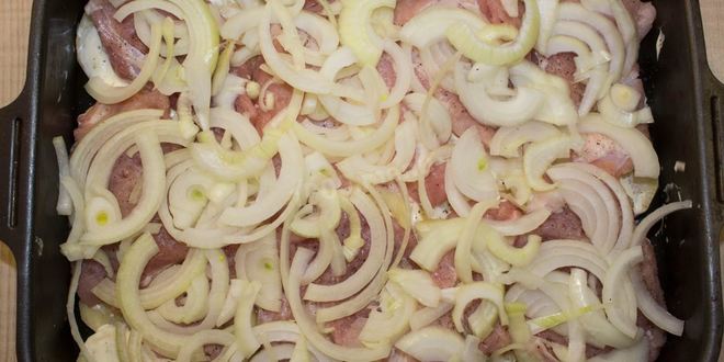 Рецепт мяса по-французски классически в духовке с картошкой