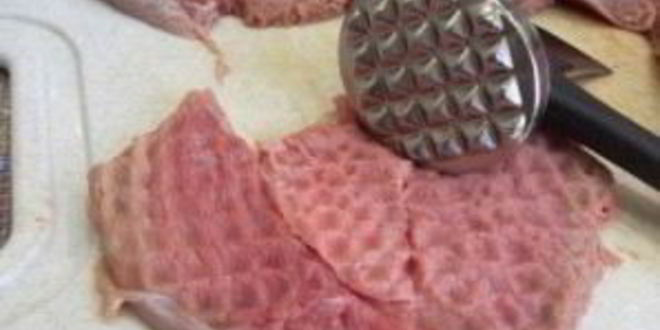 Рецепт мяса по-французски с грибами и сыром