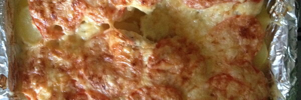 Рецепт Мяса по-французски с картофелем, помидорами и сыром