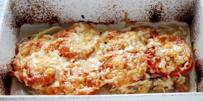 Рецепт мяса по-французски с сыром и помидорами в духовке