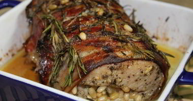 Рецепт Ароматной фаршированной корейки к Рождеству