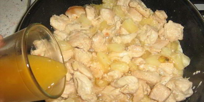Рецепт куриной грудки с ананасами и сыром в духовке