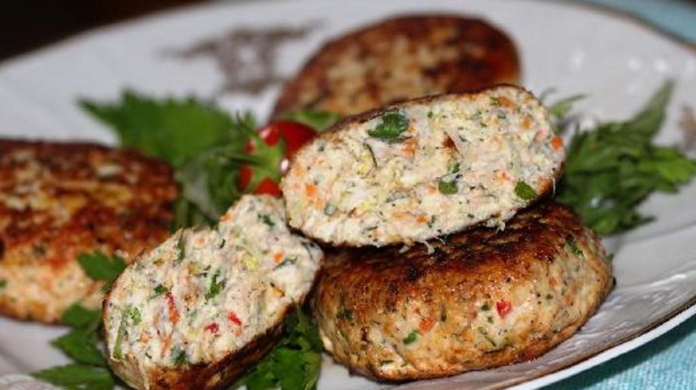 Как приготовить куриную грудку с овощами и творогом