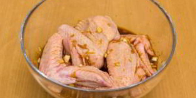 Рецепт куриных крылышек, запеченных с имбирем