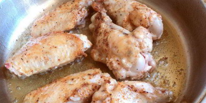 Рецепт курицы с рисом и грибами в горшочке