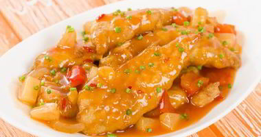 Рецепт Сочной курицы с ананасами в кисло-сладком соусе
