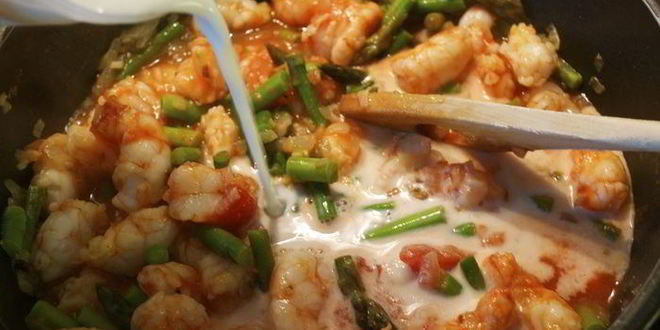 Рецепт ньокков с креветками и спаржей