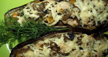 Рецепт Баклажанов, фаршированных грибами, курицей и болгарским перцем