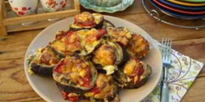 Рецепт баклажанов, запеченных с помидорами и грибами