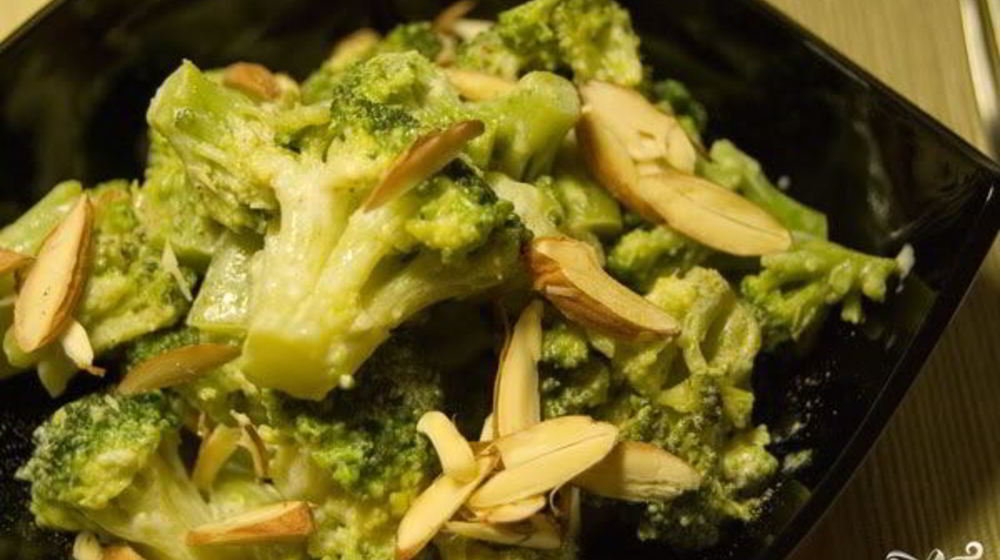 Как приготовить брокколи тушеную