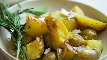 Рецепт Картофеля, запеченного с лимоном и чесноком