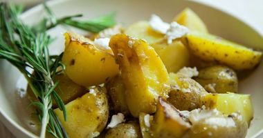 Рецепт Картофеля, запеченного с лимоном и чесноком