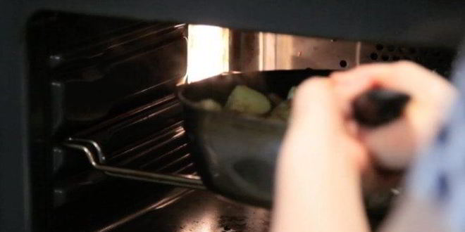 Рецепт картофеля, запеченного с лимоном и чесноком