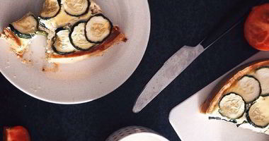 Рецепт Киша с курицей, цуккини и стручковой фасолью