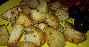 Рецепт Молодого картофеля, запеченного с домашней горчицей и розмарином