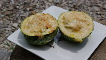 Рецепт Цукини, фаршированные творогом и сливочным сыром