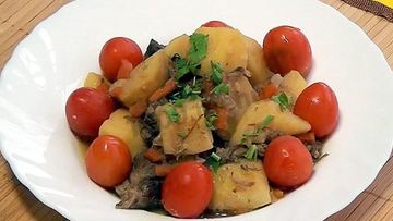 Рецепт Тушеной картошки с тушенкой в мультиварке