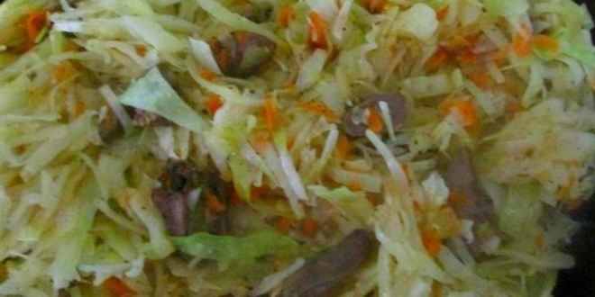 Рецепт тушенной капусты с куриными сердечками