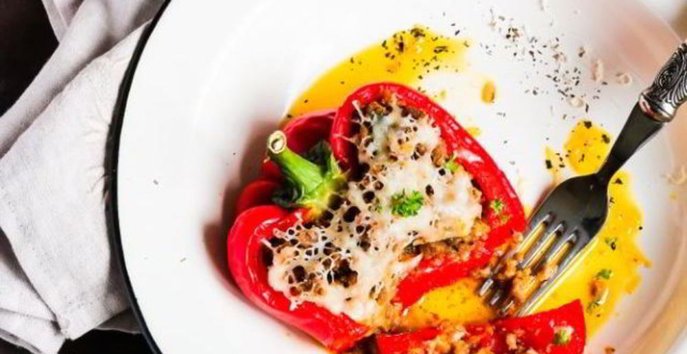 Рецепт запеченного целиком баклажан с овощами