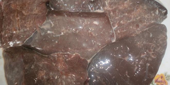 Рецепт говяжьей печени с яблоками и луком по-берлински