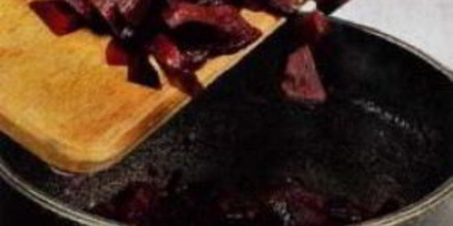 Рецепт говяжьей печенки с красным луком