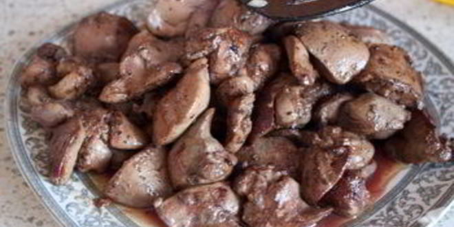 Рецепт куриной печени с грибами в сливочном соусе