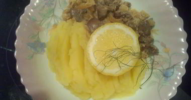 Рецепт Куриной печени с яблоками под сметаной