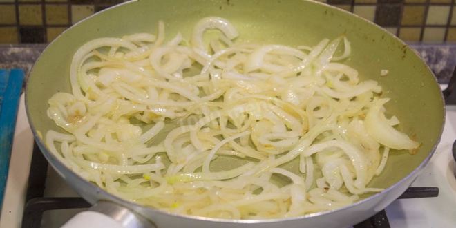 Рецепт куриной печени с яблоками