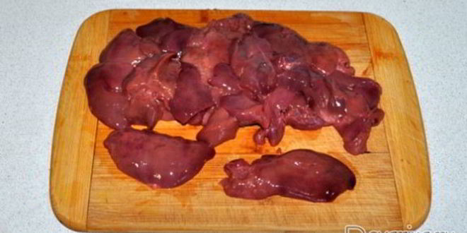 Рецепт куриной печенки с грибами и белым вином