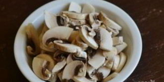 Рецепт печени с солеными огурцами