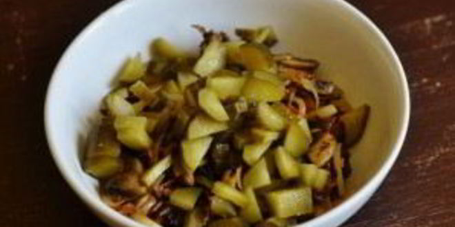 Рецепт печени с солеными огурцами