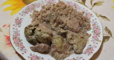 Рецепт Печени в сливочном соусе