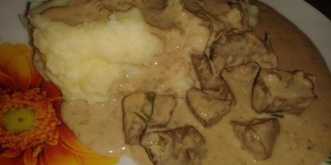 Рецепт печенки в сырном соусе