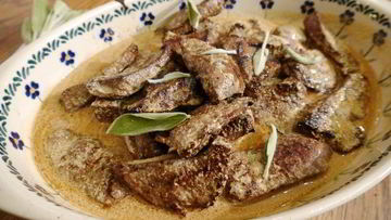 Рецепт Телячьей печени в винном соусе с шалфеем