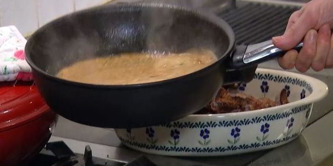 Рецепт телячьей печени в винном соусе с шалфеем