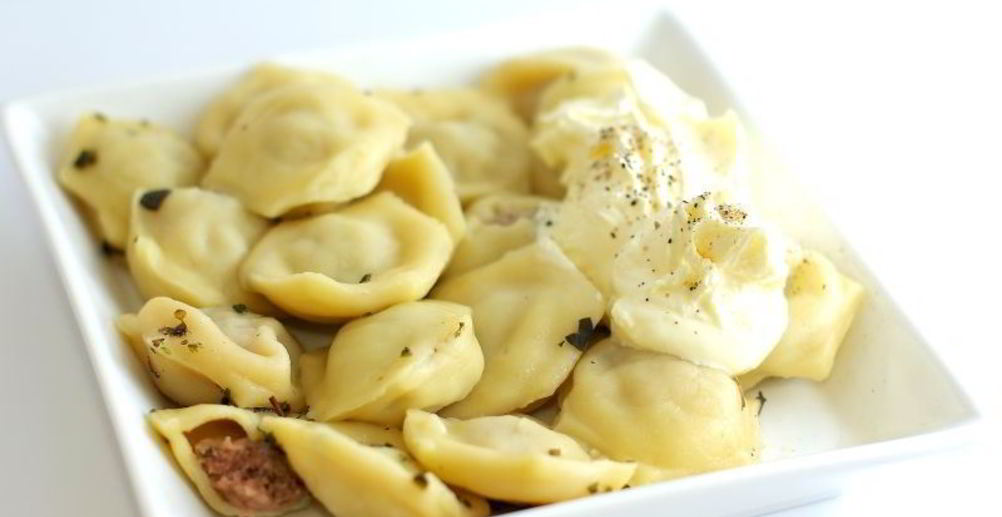 Рецепт крэплаха — домашних пельменей в бульоне