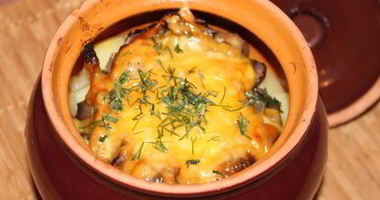 Рецепт Пельменей, запеченных в горшочке